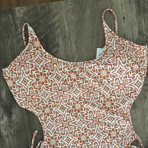 Roxy Orange and White One Piece Swimsuit with Cut-Out Details - Picture 2 of 11